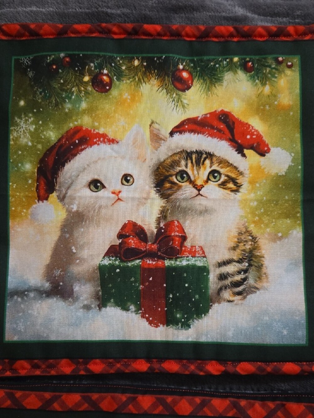 Holiday Cloth Trivet WithCat Print Fabric - Red & Green Christmas - Picture 3 of 7